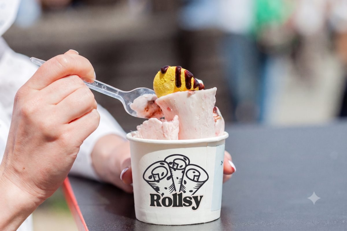 Strona główna Rollsy Lody tajskie na event, mobilna lodziarnia Rollsy Śląsk